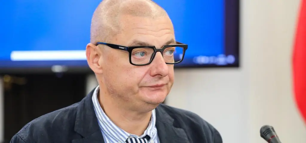 "Mam nadzieję, że te gesty są też gestami uderzenia się we własne piersi"