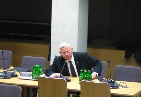 "Ty po prostu debilu". Marek Suski na komisji kultury 