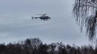 Przełom przyniosło użycie śmigłowca
