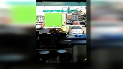 Strażacy nie mogli przedrzeć się przez centrum Katowic