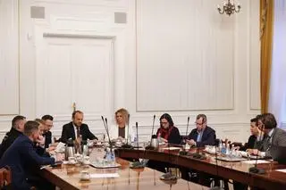 Firma i jej pracownicy osiągnęli wstępne porozumienie