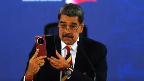Maduro pokazał prezent od Xi Jinpinga