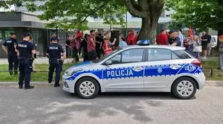 Protest odbywa się pod hasłem "Nie chcemy być tylko tanią siłą roboczą dla Niemiec"