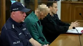 Oskarżony Piotr G. na sali sądu w Kościerzynie