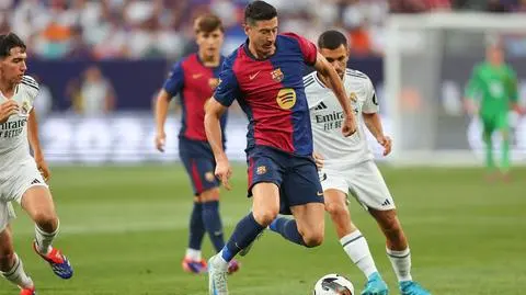 Ponad godzinna przerwa w El Clasico. Barcelona wygrała, asysta Lewandowskiego