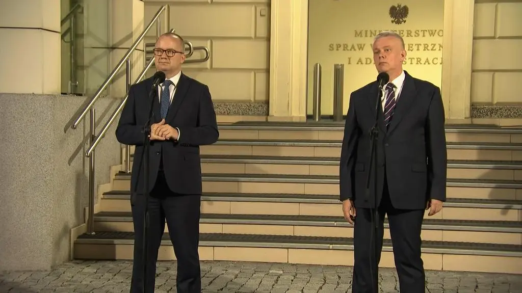Minister sprawiedliwości Adam Bodnar i minister spraw wewnętrznych Tomasz Siemoniak