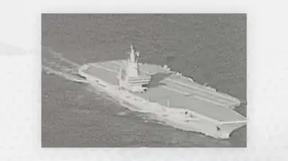 Największy chiński lotniskowiec Fujian przepłynął przez Cieśninę Tajwańską