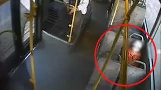 4-latek sam w autobusie we Wrocławiu 