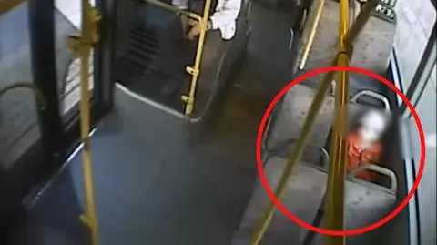 4-latek sam w autobusie we Wrocławiu 