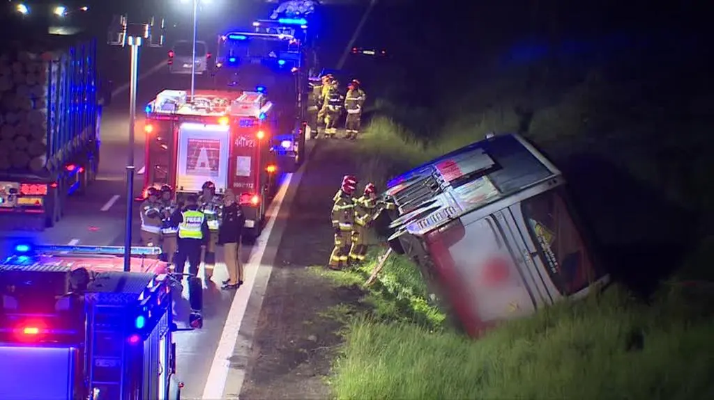 0605N021V WYPADEK AUTOBUS