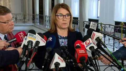 Wszystkie decyzje które podejmuje prokuratura podejmuje w oparciu o dokumenty które ma