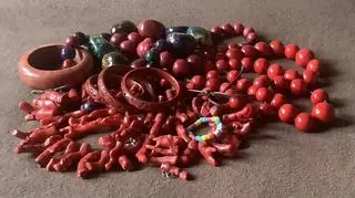Jej korale. Te "czerwone"
