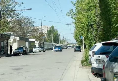 Rozbrajasz jeden ładunek, drugi od razu cię zabija