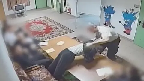 Węgry. Maltretowanie w ośrodku dla nieletnich