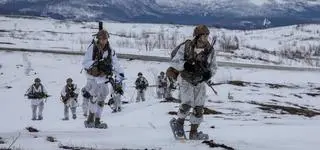 "Oni mają miasta w Arktyce. My mamy tylko wioski". Kulisy rywalizacji państw na dalekiej północy