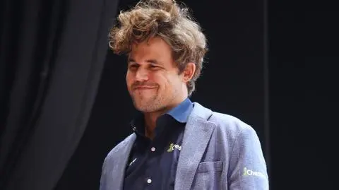 Carlsen jednak wystąpi w mistrzostwach świata. "Będę grał w dżinsach"