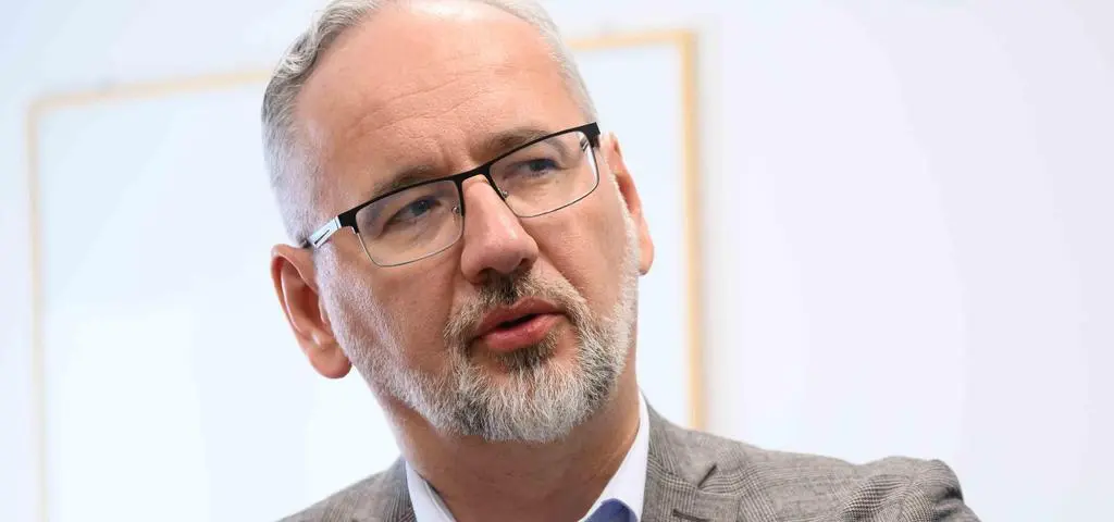 Mężczyzna pobity przed restauracją. To były minister zdrowia, jest w szpitalu