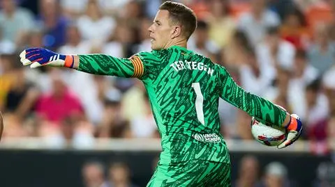 Zwrot akcji w Barcelonie. Ter Stegen złożył podpis, odzyskał opaskę kapitana