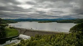 Zbiorniki retencyjne teraz i przed powodzią 2024. Co nam to mówi