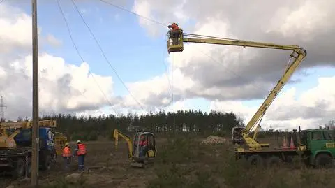 Ponad 15,5 tysiąca domów wciąż bez prądu po sobotnich wichurach