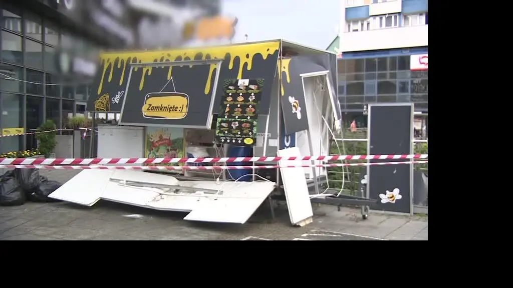 Wybuch przyczepy gastronomicznej