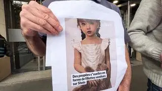 Zdjęcie erotycznej lalki przypominającej dziecko, sprzedawanej przez Shein