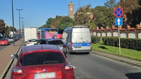 Nagłe hamowanie autobusu w Krakowie