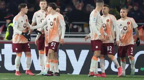 Zalewski wreszcie podniósł się z ławki. Roma uratowała remis