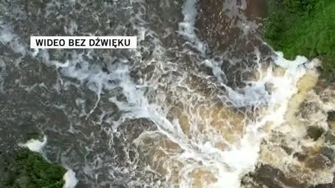 Przerwany wał rzeki Dzierzgoń