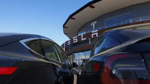 Pierwsza taka sytuacja w historii. Tesla wyprzedza słynną niemiecką markę