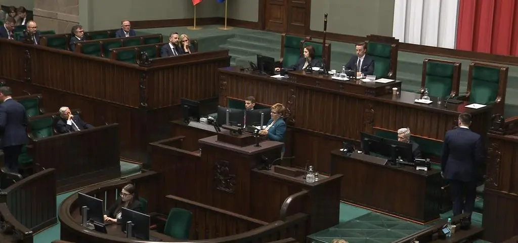 "Ludziom potrzeba jest rzetelna informacja i przyzwoitość"