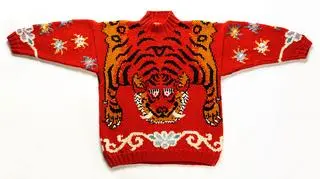 Sweter "Tiger's man" projektu Josepha Ettedgui, 1985 rok