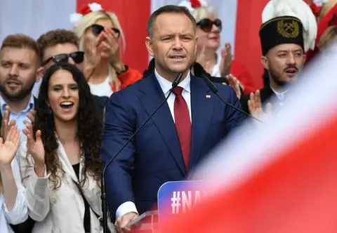 "Boi się tchórz". Komentarze po zapowiedzi Nawrockiego 