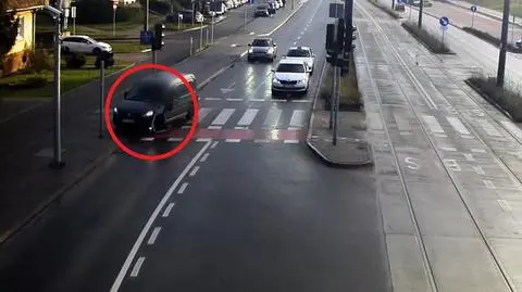 15-latek wjechał na hulajnodze pod samochód