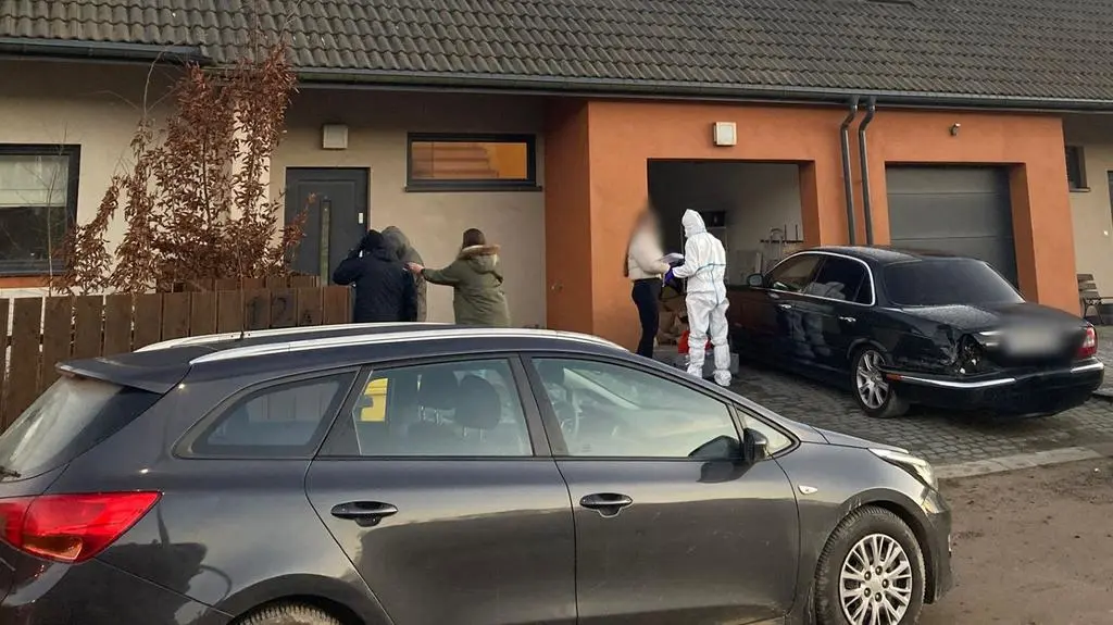 Akcja służb w Bąkowie