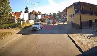 Kierująca dwukrotnie wyprzedzała na przejściu dla pieszych