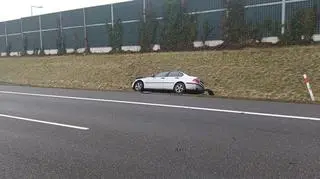 Auta wypadają z drogi 