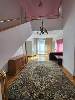 Kamienica po Konsulacie Generalnym Rosji w Krakowie