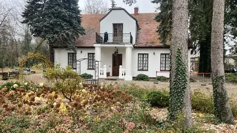 Dworek w Jadwisinie należący do LOT "Inte-gra"