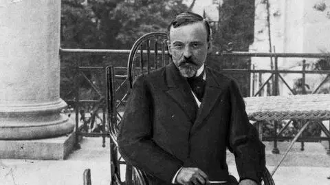 Henryk Sienkiewicz wypoczywający na tarasie pałacu w Miłosławiu (poznańskie)