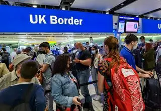 Trudniej o stały pobyt na Wyspach Brytyjskich. Rząd chce wprowadzić nowe kryteria