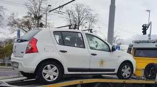 Zabrali auto na lawecie