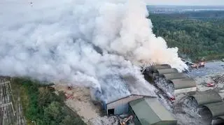 Pożar hali z odpadami