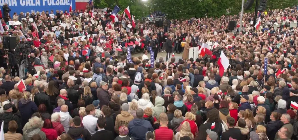 Trwa wiec Rafała Trzaskowskiego. Transmisja w TVN24+