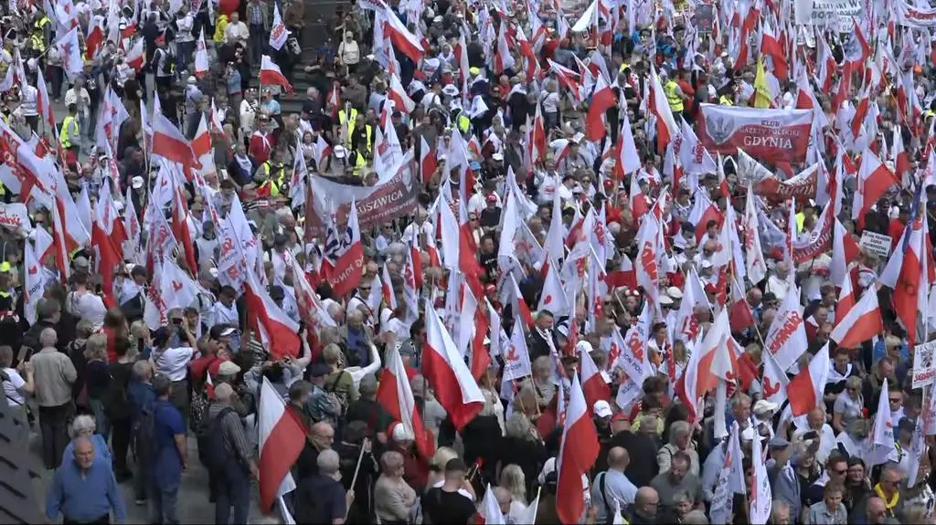 Protest na Placu Zamkowym