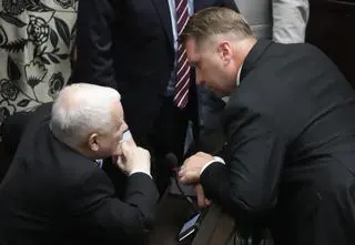 Doniesienia o kłopotliwej przeszłości Nawrockiego. Politycy PiS atakują media 