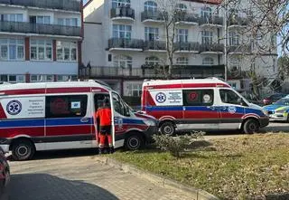 Wziął matkę za zakładniczkę, do szyi przyłożył jej nóż. Nowe informacje