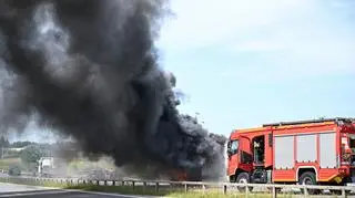 Pożar busa z akumulatorami na Trasie Kaszubskiej