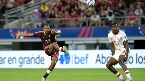 Gol niemal z połowy boiska. A potem był płacz