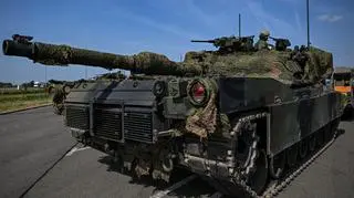 25905359